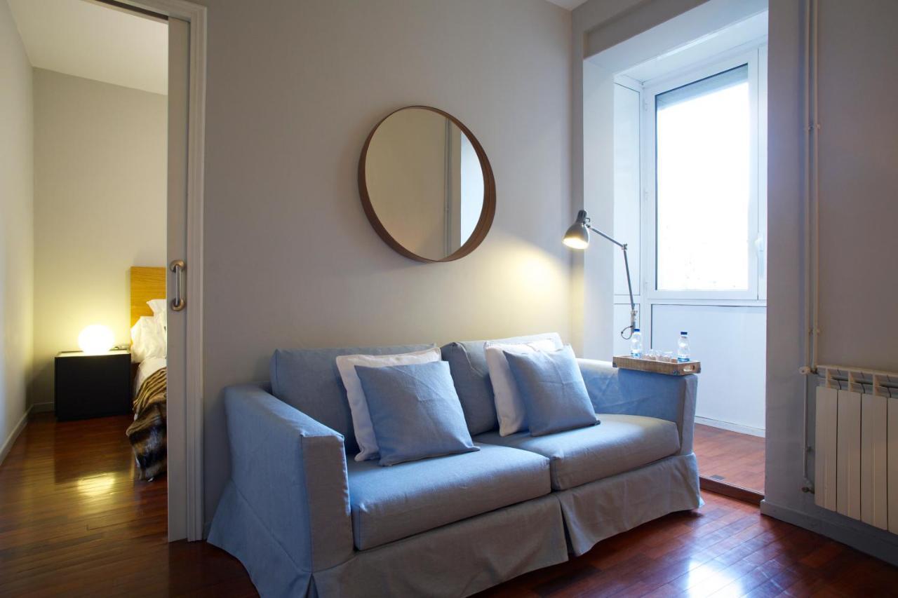 The Gaudi Suites II Barcelona Exterior foto