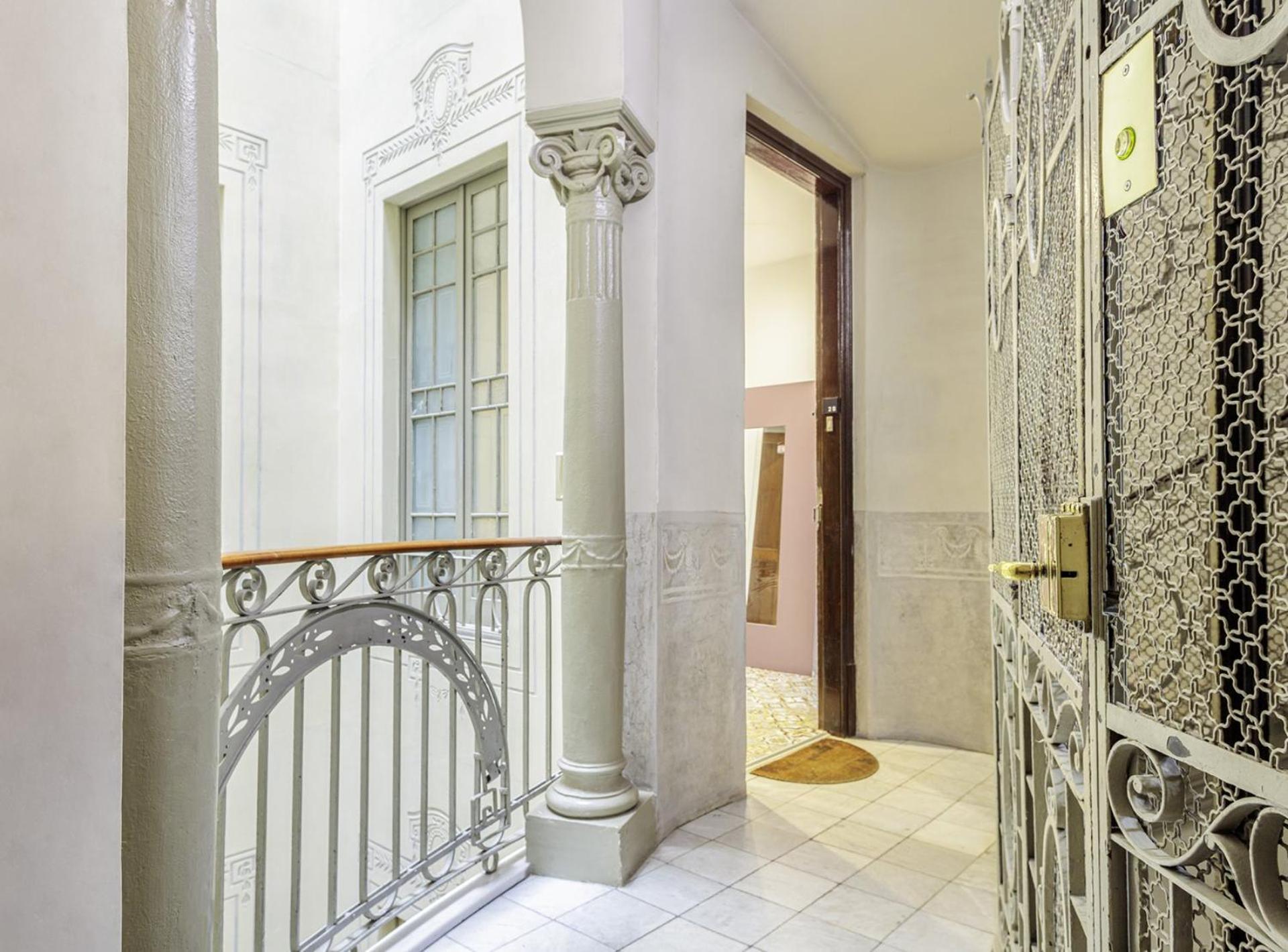 The Gaudi Suites II Barcelona Exterior foto