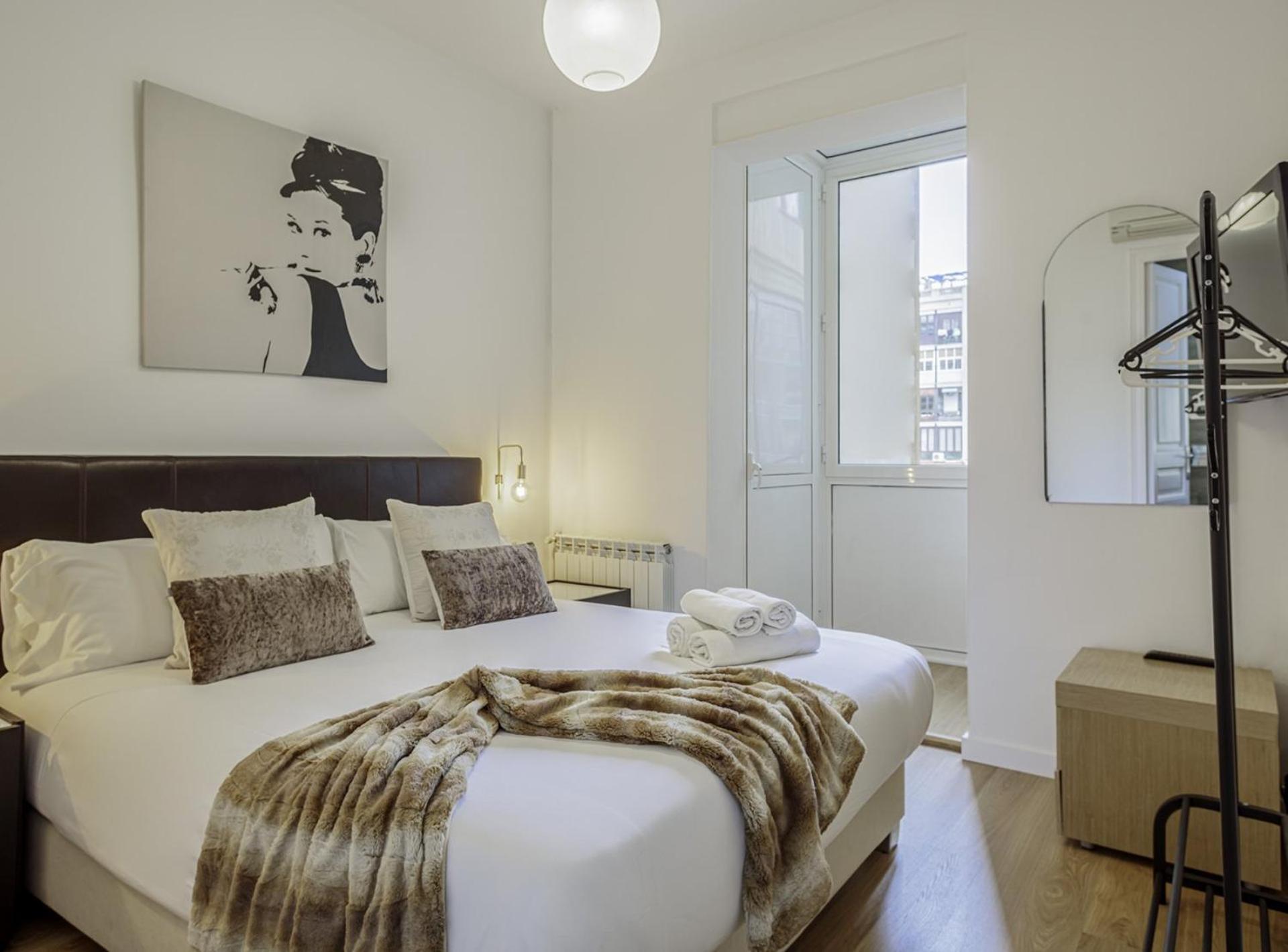 The Gaudi Suites II Barcelona Exterior foto
