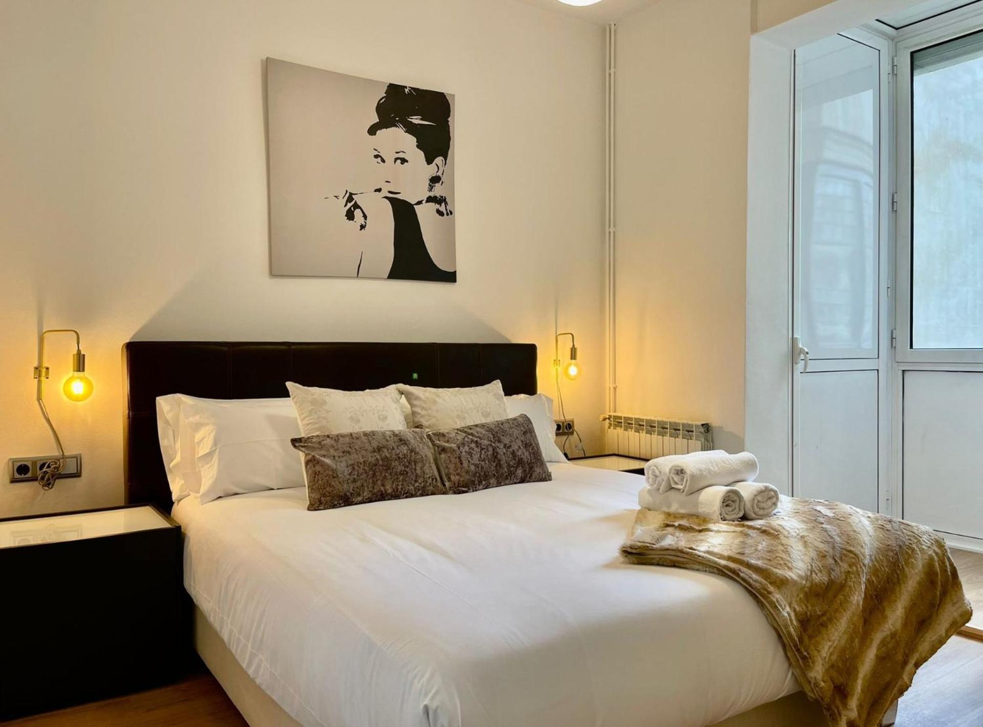 The Gaudi Suites II Barcelona Exterior foto